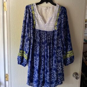 UMGEE size X-LARGE dark blue dress with white design. Top back/front white lace